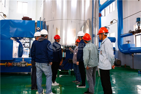 六盘水8T燃油热水锅炉厂家,中正燃气锅炉房的优势显著受各方肯定